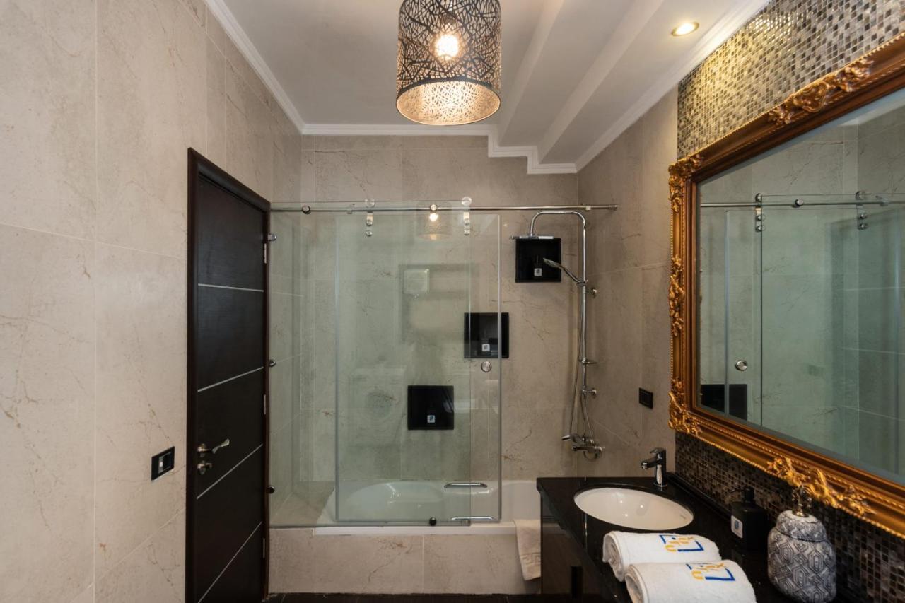 The Bold Parisian House - Steps From The Best Mall In 카이로 외부 사진